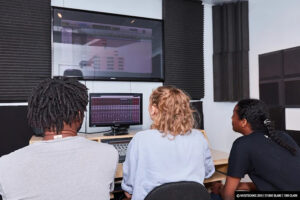 The Ultimate Guide to Choosing the Best Music Production Course