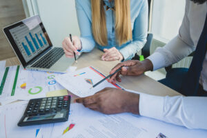 Why Smart Businesses Choose to Outsource Accounting