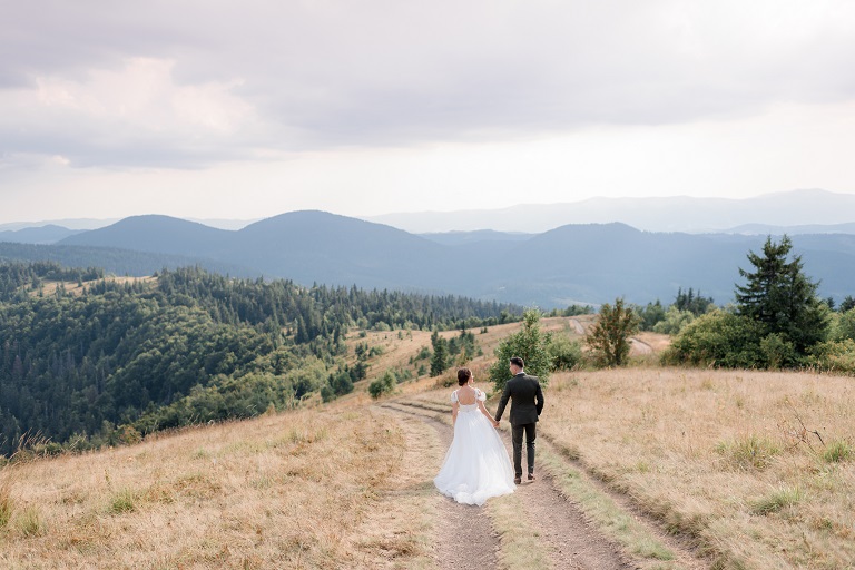 Wedding Couple in Mountains